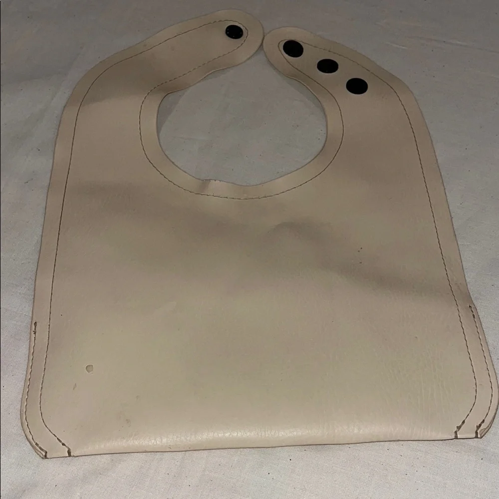 Gather Bib - 🔮FREE with bay bundle🔮Cream Leatherette Baby Bib